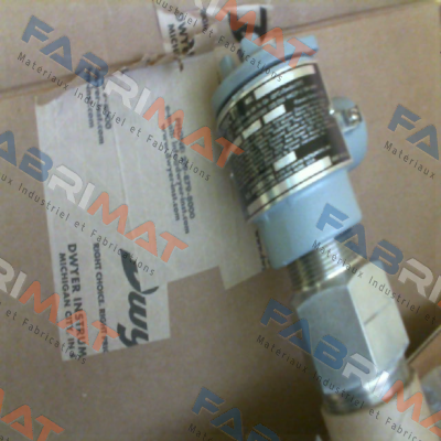 Dwyer-V4-SS-2U-AT price